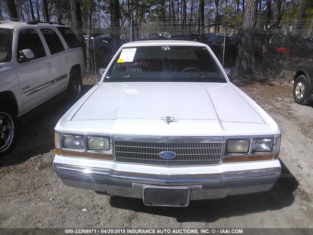 2FABP72F9JX169005 - 1988 FORD CROWN VICTORIA S WHITE photo 6