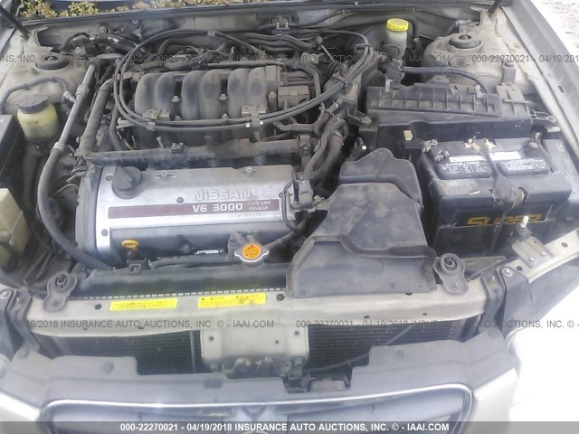 JN1CA31D7YT540715 - 2000 NISSAN MAXIMA GLE/GXE/SE GOLD photo 10