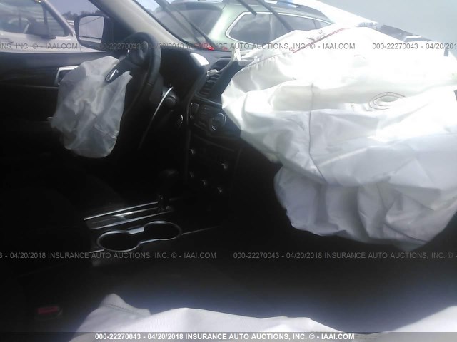 5N1DR2MN1HC639437 - 2017 NISSAN PATHFINDER S/SV/SL/PLATINUM 红色 照片 5