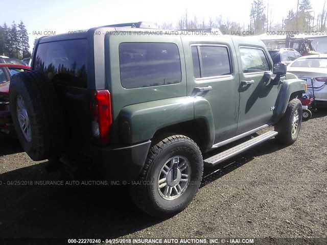 5GTDN136568145322 - 2006 HUMMER H3 GREEN photo 4