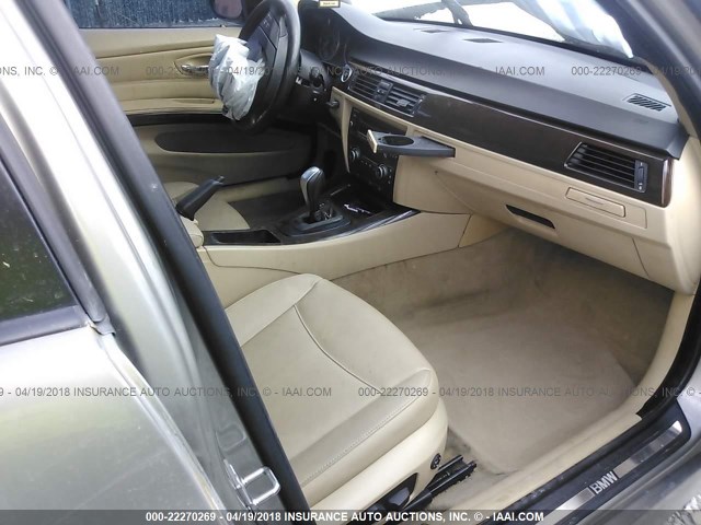 WBAPK53519A645371 - 2009 BMW 328 XI SULEV GOLD photo 5