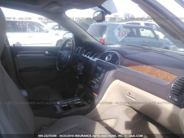 5GALVCED3AJ128550 - 2010 BUICK ENCLAVE CXL თეთრი ფოტო 5