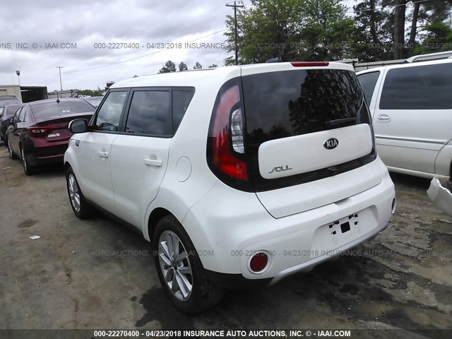 KNDJP3A50J7534426 - 2018 KIA SOUL + WHITE photo 3