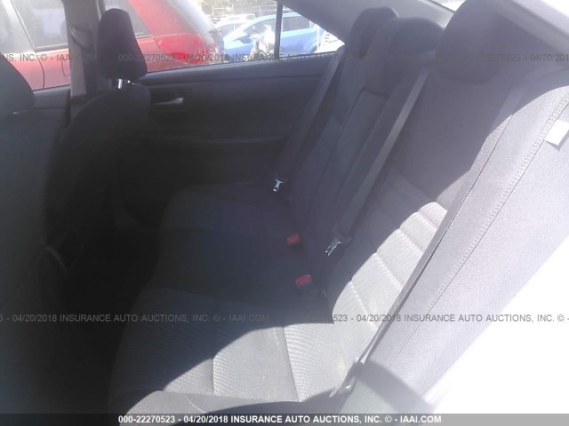 4T1BF1FK6HU769544 - 2017 TOYOTA CAMRY LE/XLE/SE/XSE WHITE photo 8