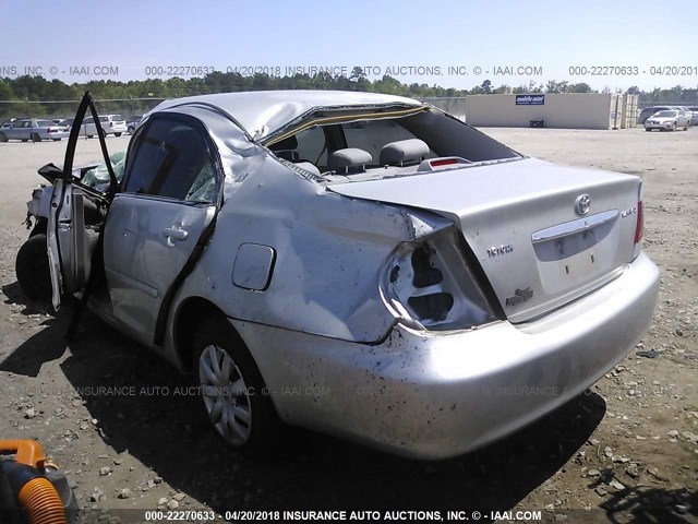 4T1BE32K45U050860 - 2005 TOYOTA CAMRY LE/XLE/SE 银色 照片 3