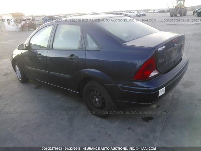 1FAFP33P12W314116 - 2002 FORD FOCUS LX BLUE photo 3