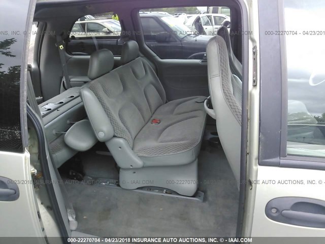 2B4GP2531YR779237 - 2000 DODGE CARAVAN GRAY photo 8