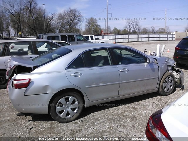 4T4BE46K69R112626 - 2009 TOYOTA CAMRY SE/LE/XLE SILVER photo 6