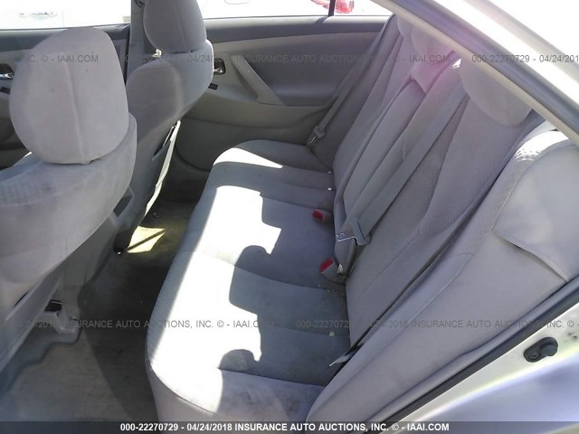 4T4BE46K69R112626 - 2009 TOYOTA CAMRY SE/LE/XLE SILVER photo 8