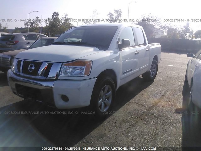 1N6AA0EK6CN308936 - 2012 NISSAN TITAN S/SV/SL/PRO-4X WHITE photo 2