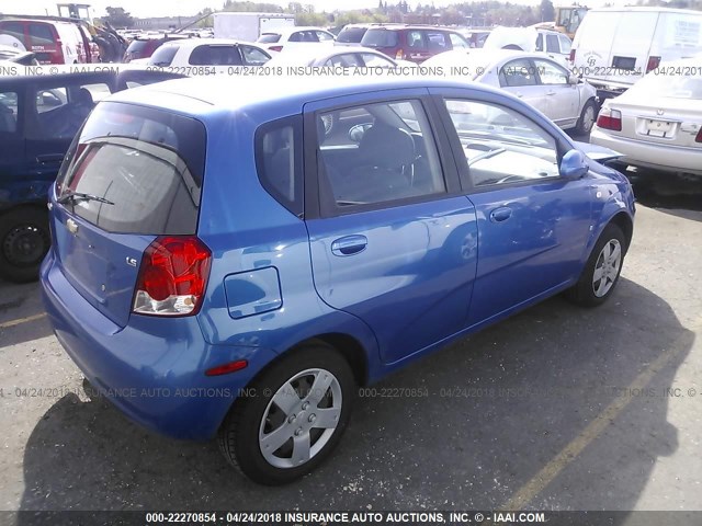 KL1TD66638B270802 - 2008 CHEVROLET AVEO LS BLUE photo 4