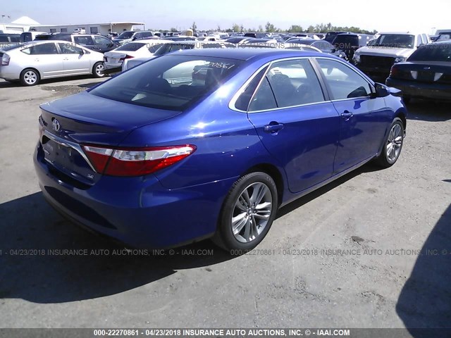 4T1BF1FK6GU564756 - 2016 TOYOTA CAMRY LE/XLE/SE/XSE BLUE photo 4