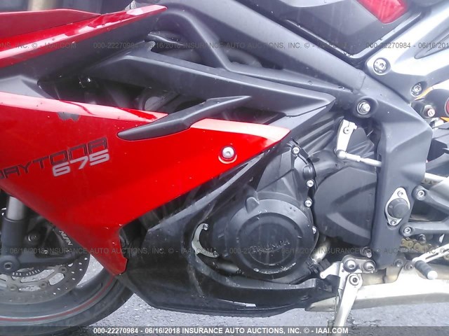 SMTA01YKXFJ678503 - 2015 TRIUMPH MOTORCYCLE DAYTONA 675 RED photo 9