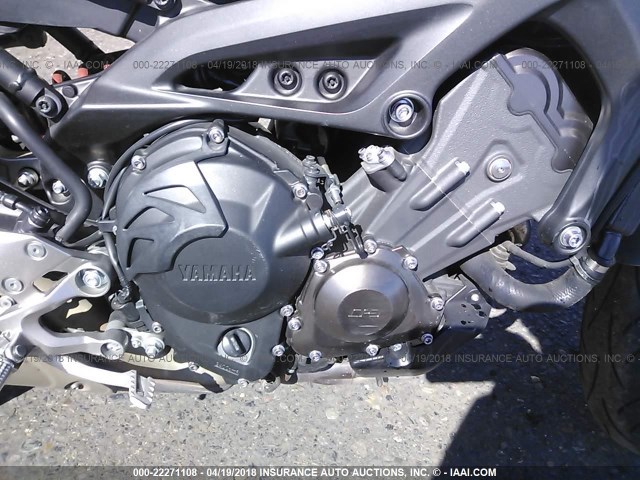 JYARN33EXFA006856 - 2015 YAMAHA FZ09 GRAY photo 8