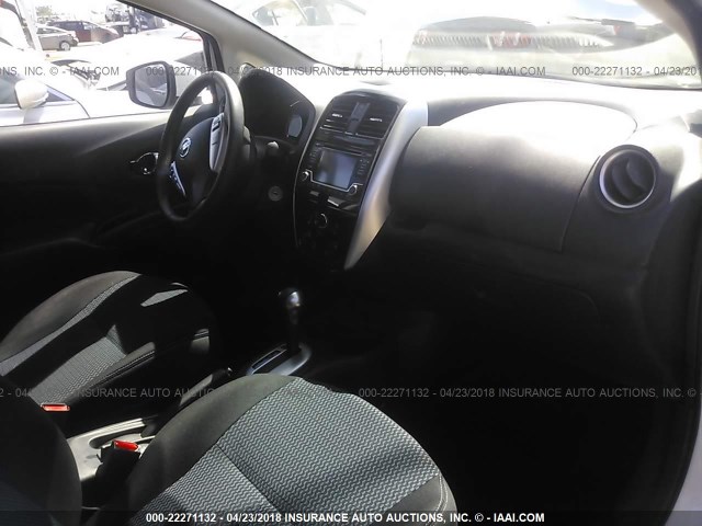 3N1CE2CP3FL446130 - 2015 NISSAN VERSA NOTE S/S PLUS/SV/SL/SR WHITE photo 5