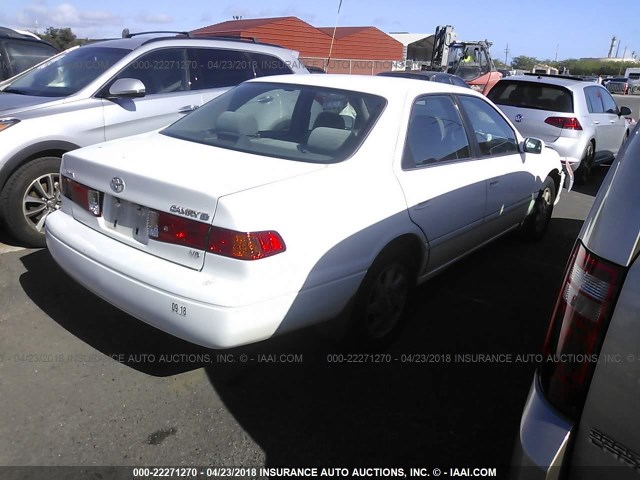 JT2BF22K4Y0239542 - 2000 TOYOTA CAMRY CE/LE/XLE WHITE photo 4