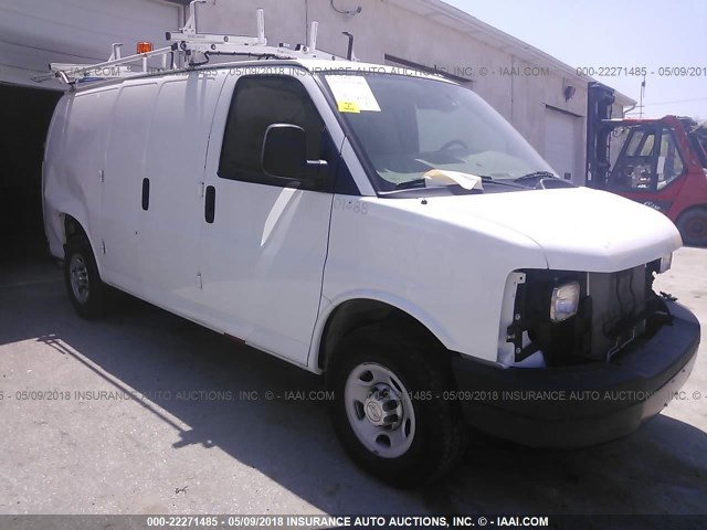 1GCWGFCF2F1157041 - 2015 CHEVROLET EXPRESS G2500  WHITE photo 1