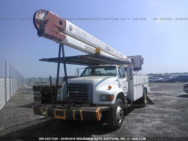 1FDXF80E9VVA37755 - 1997 FORD F800 WHITE photo 2