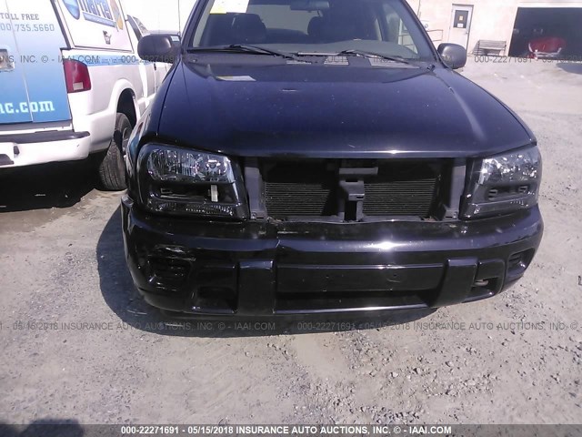 1GNDT13S922500538 - 2002 CHEVROLET TRAILBLAZER  BLACK photo 6