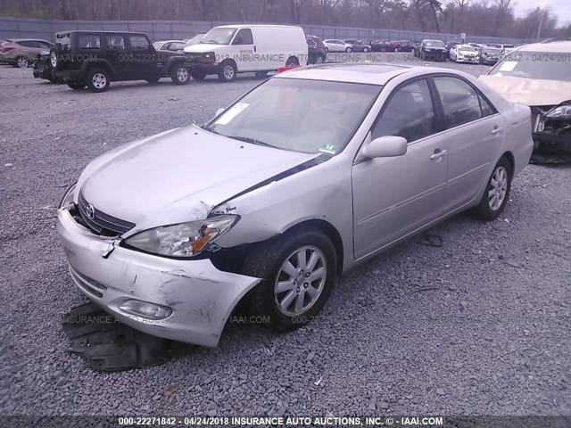 4T1BF32K44U071431 - 2004 TOYOTA CAMRY LE/XLE/SE 银色 照片 2