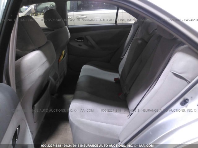 4T1BF3EK2AU072617 - 2010 TOYOTA CAMRY SE/LE/XLE SILVER photo 8