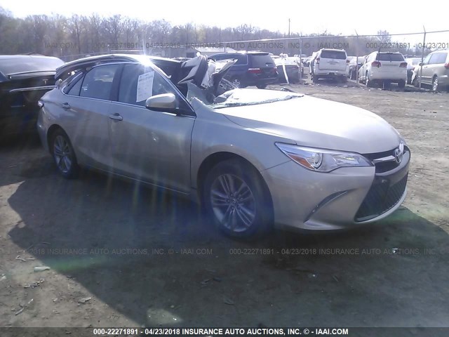 4T1BF1FK1GU551381 - 2016 TOYOTA CAMRY LE/XLE/SE/XSE GOLD photo 1