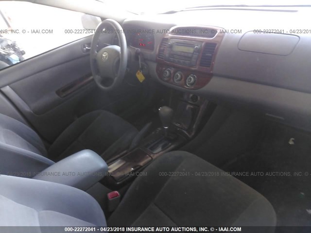 4T1BE32K85U602361 - 2005 TOYOTA CAMRY LE/XLE/SE 白色 照片 5