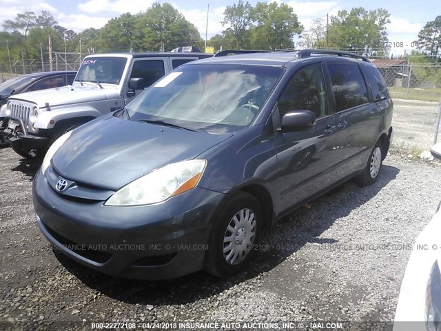 5TDZK23C29S285927 - 2009 TOYOTA SIENNA CE/LE GRAY photo 2