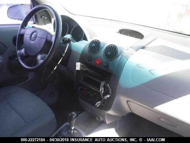 KL1TJ52674B165697 - 2004 CHEVROLET AVEO LS 黑色 照片 5