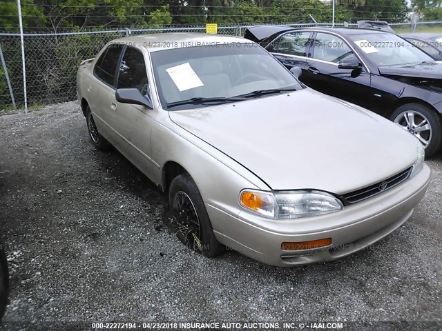 JT2BG12K1T0366457 - 1996 TOYOTA CAMRY DX/LE/XLE ოქროსფერი ფოტო 1