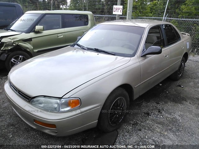 JT2BG12K1T0366457 - 1996 TOYOTA CAMRY DX/LE/XLE GOLD photo 2