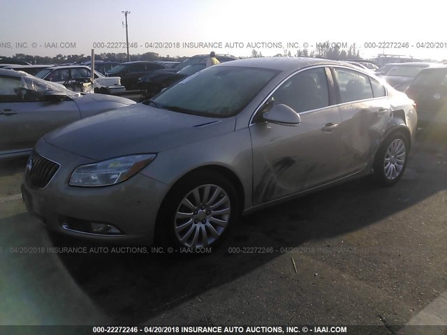 2G4GR5EK0C9170229 - 2012 BUICK REGAL GOLD photo 2