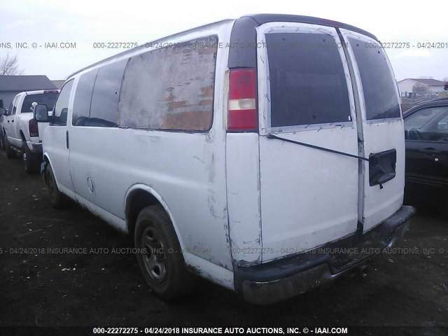 1GKFG15XX31197571 - 2003 GMC SAVANA G1500 WHITE photo 3