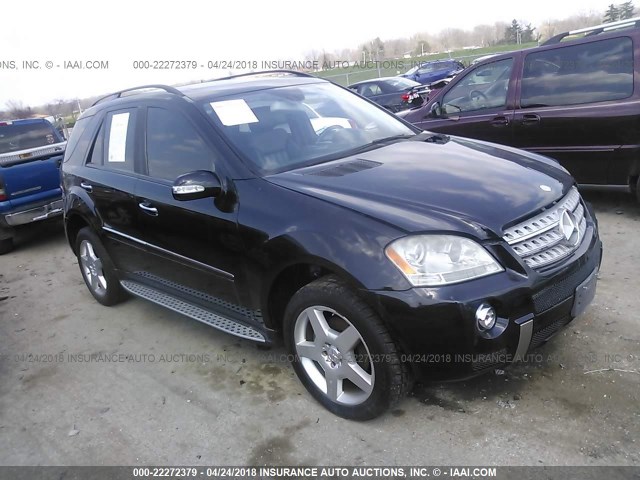 4JGBB75E57A237924 - 2007 MERCEDES-BENZ ML 500 BLACK photo 1