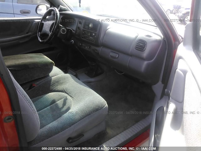 1B7FL22PXWS576795 - 1998 DODGE DAKOTA RED photo 5