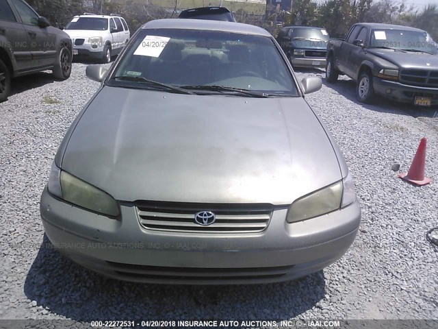 4T1BG28K2XU552099 - 1999 TOYOTA CAMRY CE/LE/XLE 金色 照片 6