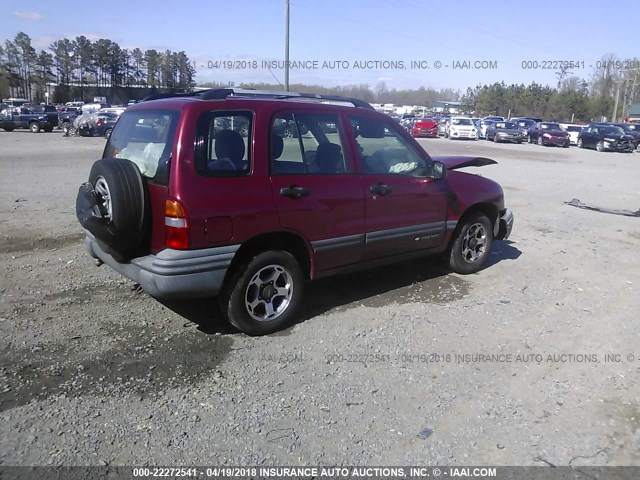 2CNBE13C616958182 - 2001 CHEVROLET TRACKER MAROON photo 4