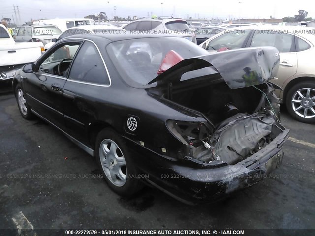 19UYA1253VL024458 - 1997 ACURA 2.2CL BLACK photo 3