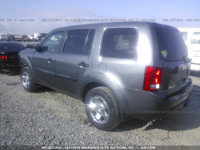 5FNYF4H26DB057843 - 2013 HONDA PILOT LX GRAY photo 3