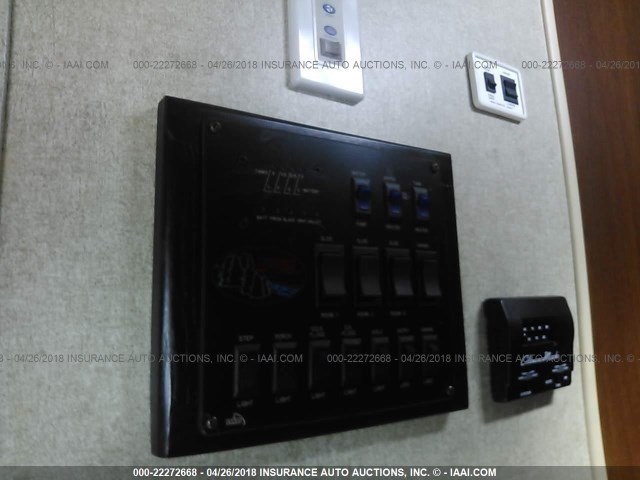 4X4FRLE27F1860390 - 2015 FOREST RIVER OTHER  BROWN photo 10