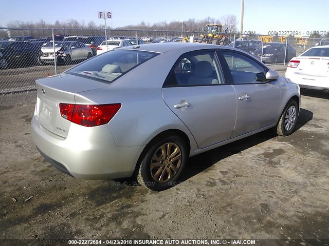 KNAFT4A27A5108304 - 2010 KIA FORTE LX SILVER photo 4