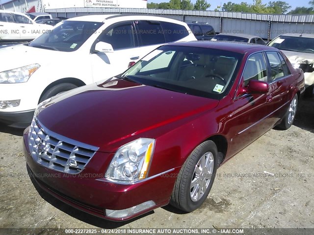 1G6KD57Y38U180653 - 2008 CADILLAC DTS RED photo 2