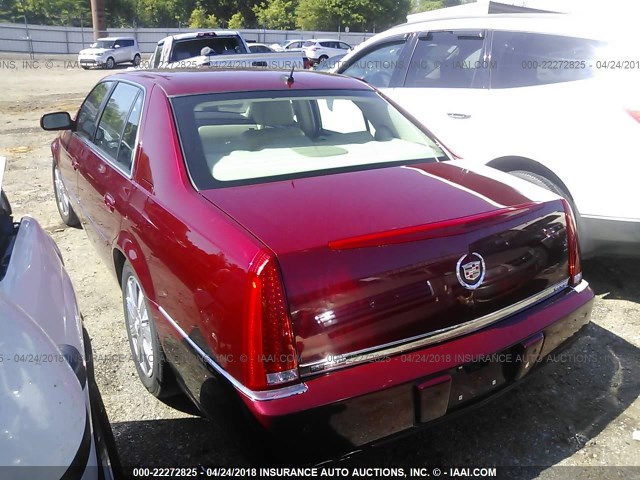 1G6KD57Y38U180653 - 2008 CADILLAC DTS RED photo 3