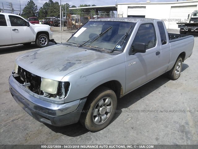 1N6DD26S7YC353059 - 2000 NISSAN FRONTIER KING CAB XE SILVER photo 2