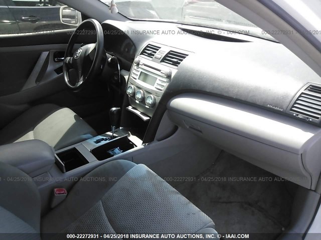 4T1BE46K77U536517 - 2007 TOYOTA CAMRY NEW GENERAT CE/LE/XLE/SE WHITE photo 5