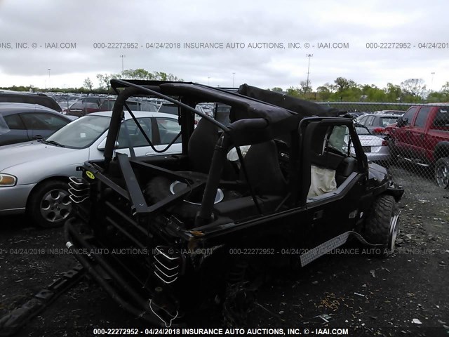 1J4FA29P9YP740033 - 2000 JEEP WRANGLER / TJ SE BLACK photo 4