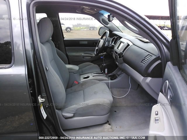 3TMJU4GN9AM096338 - 2010 TOYOTA TACOMA DOUBLE CAB PRERUNNER GRAY photo 5