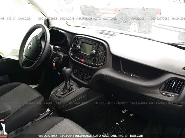 ZFBERFBT0G6B48667 - 2016 RAM PROMASTER CITY SLT 白色 照片 5