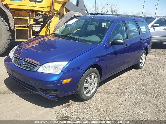 1FAFP36N15W174003 - 2005 FORD FOCUS ZXW BLUE photo 2