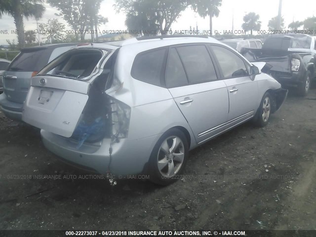 KNAFG525977029491 - 2007 KIA RONDO LX/EX SILVER photo 4